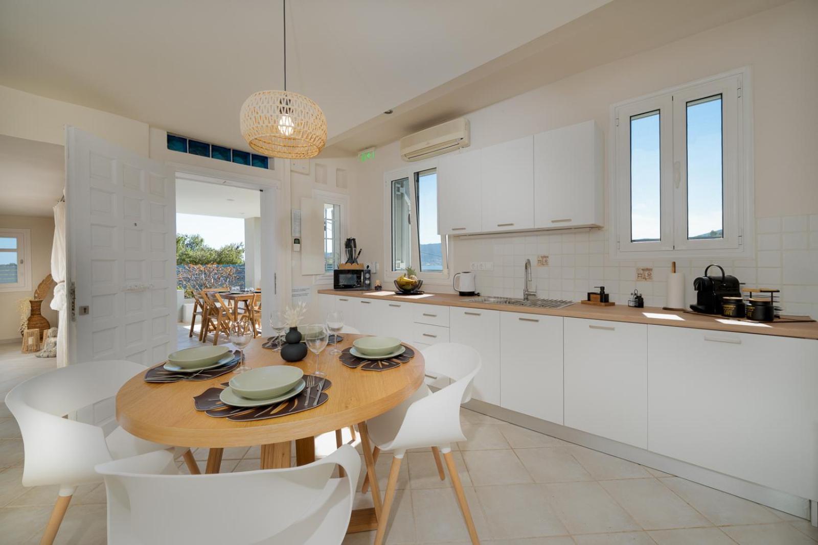 Bee Home By A&D Properties Porto Rafti Exterior photo