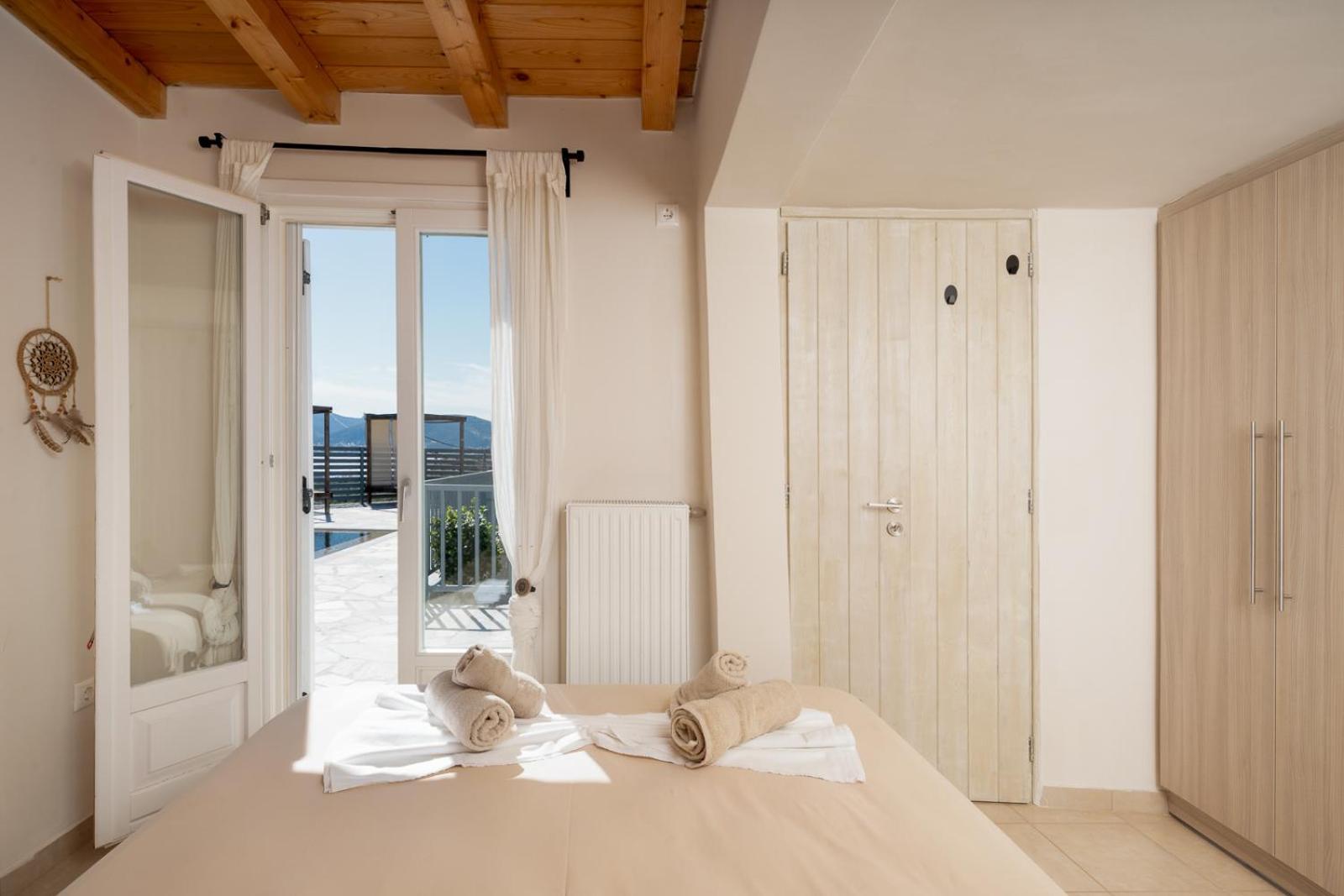 Bee Home By A&D Properties Porto Rafti Exterior photo